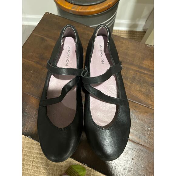 Aravon size 12 women’s black Maryjane shoes - Picture 2 of 4